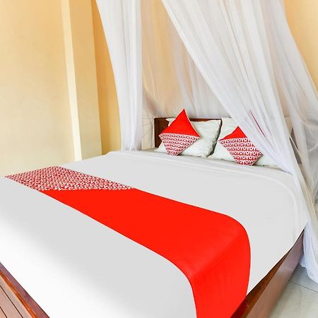 Hotel Oyo 91228 Griya Siena Munduk Esterno foto