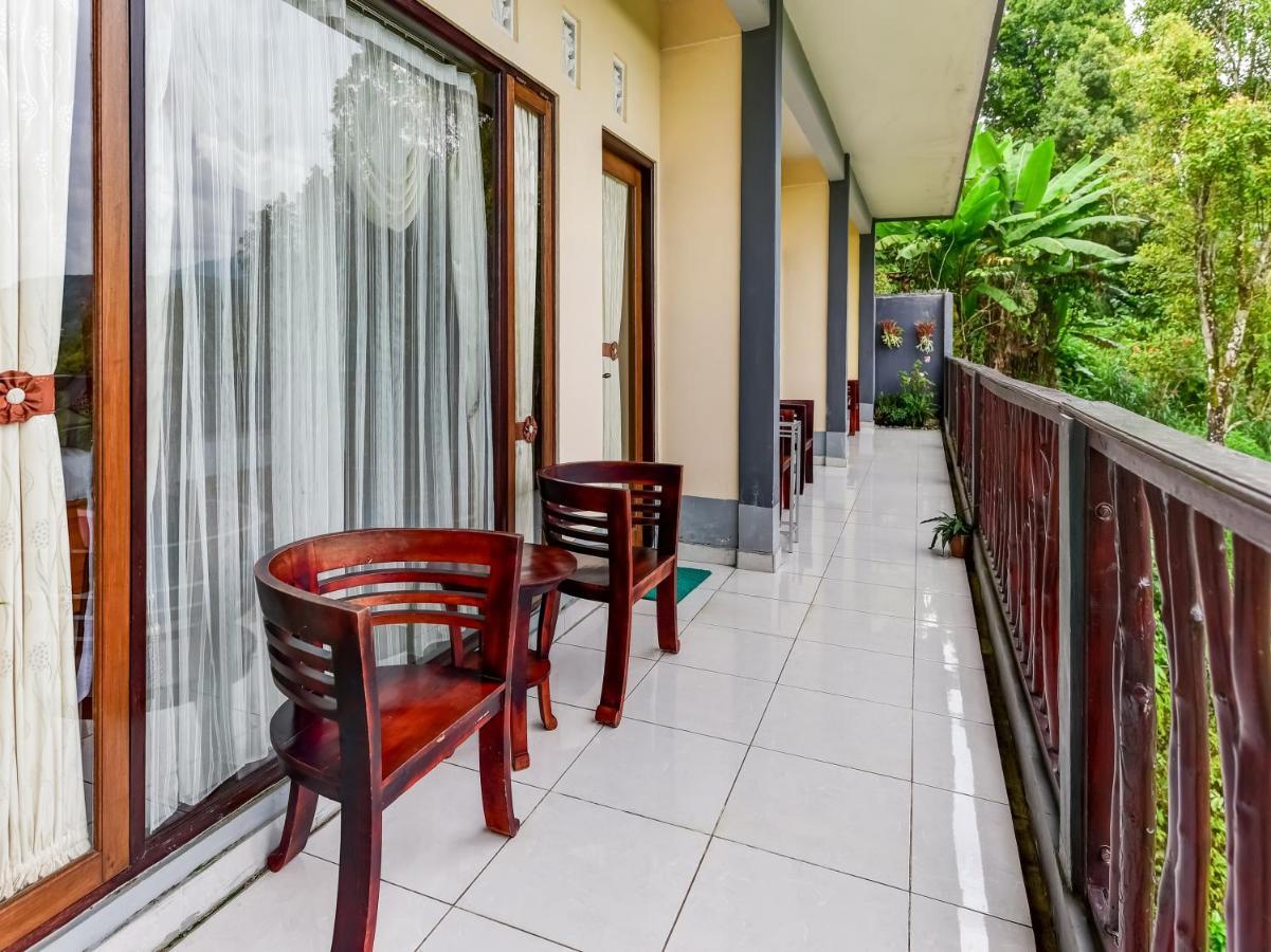 Hotel Oyo 91228 Griya Siena Munduk Esterno foto