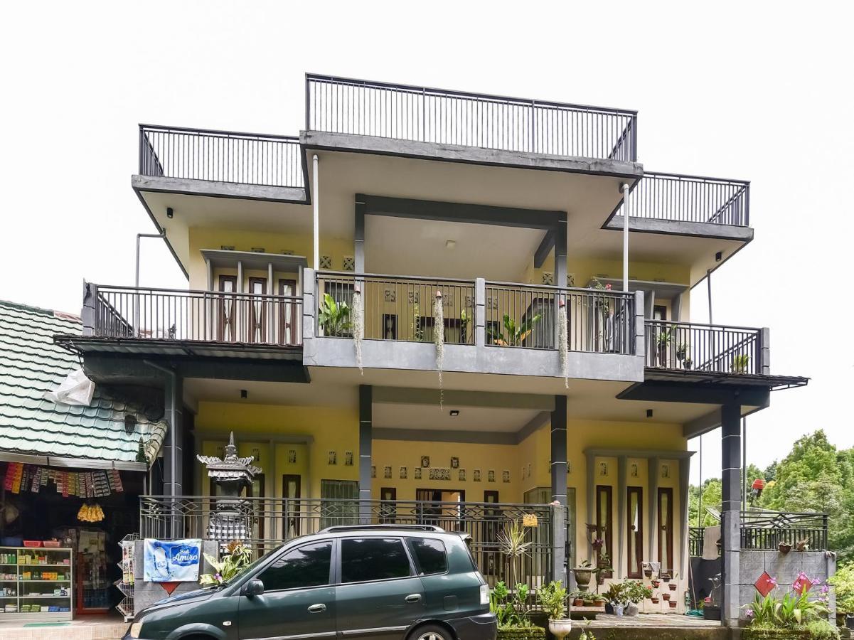 Hotel Oyo 91228 Griya Siena Munduk Esterno foto