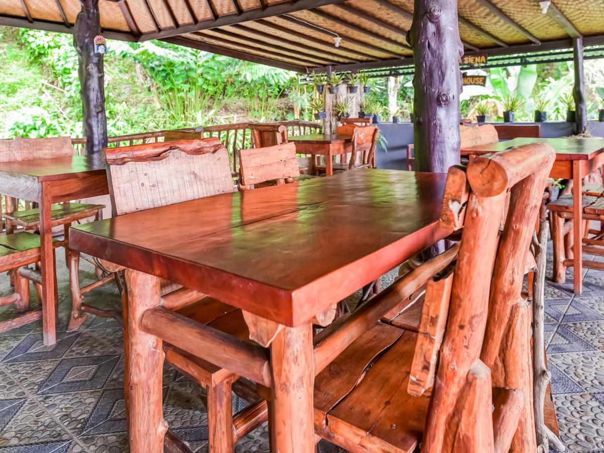 Hotel Oyo 91228 Griya Siena Munduk Esterno foto